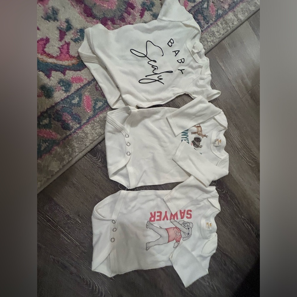 Baby oncies 0-3 , Sawyer name